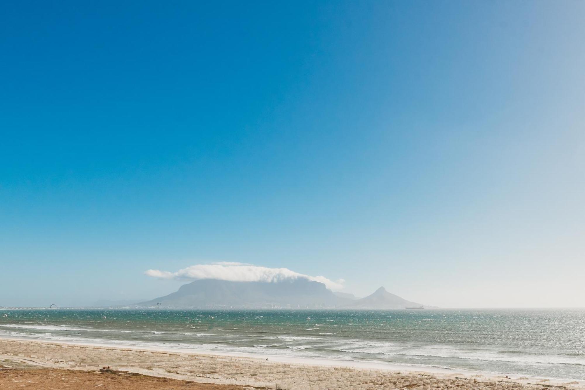 Voir La Mer - Blouberg Beach Bloubergstrand Luaran gambar